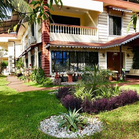 Shanu'S Seaside Inn - A Family-Run Guesthouse Just 100 Metres From Candolim Beach Exterior foto