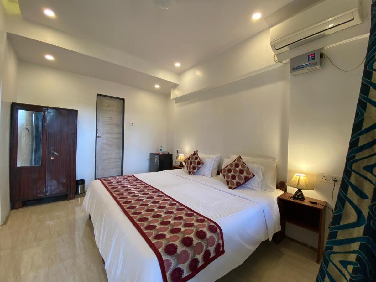 Shanu'S Seaside Inn - A Family-Run Guesthouse Just 100 Metres From Candolim Beach Exterior foto
