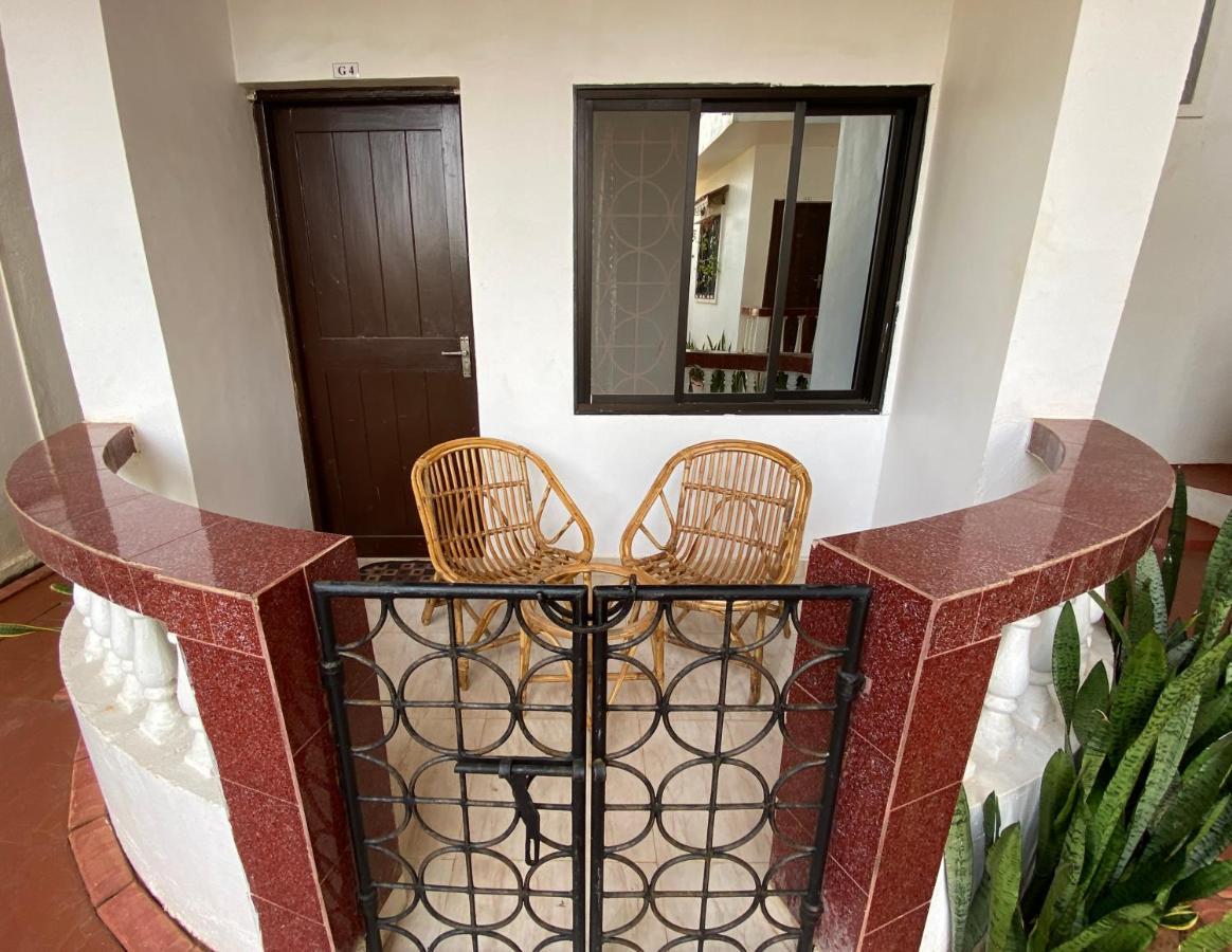 Shanu'S Seaside Inn - A Family-Run Guesthouse Just 100 Metres From Candolim Beach Exterior foto